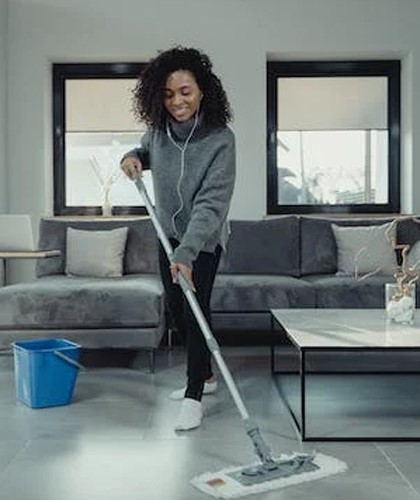 Photo of Cartagena's cathedral at the background and some colonial style houses